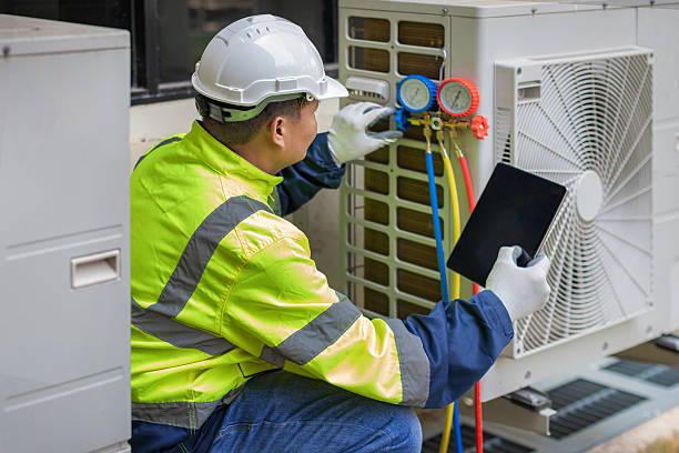 Professional Emergency Hvac technician working in Columbia City, IN